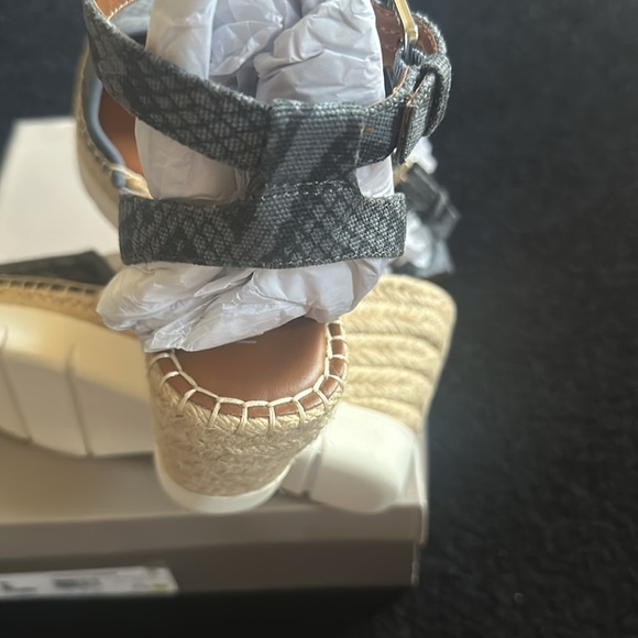 🆕Women Franco Sarto Denim Espadrille Wedge Sandals Size 7.5 - Picture 6 of 12